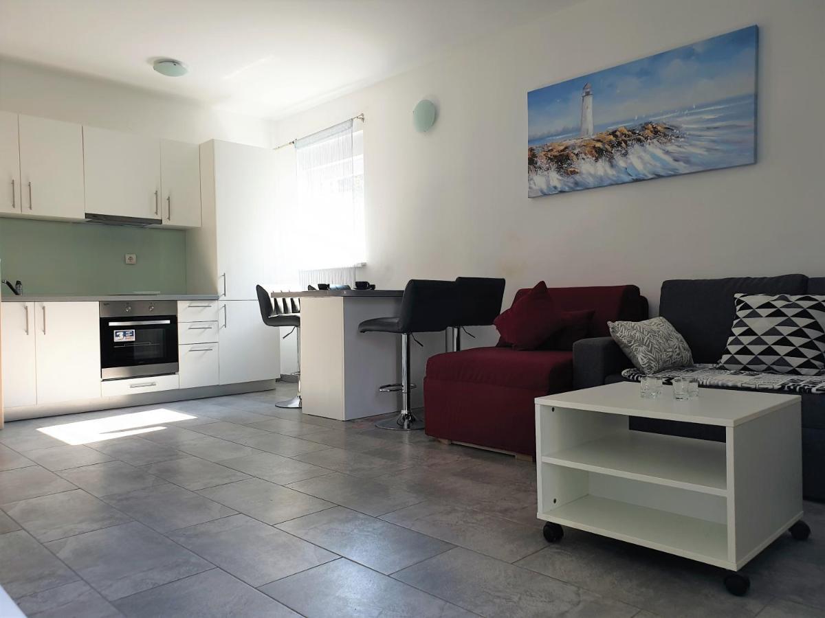 Summer Holiday Apartments Novalja Ruang foto