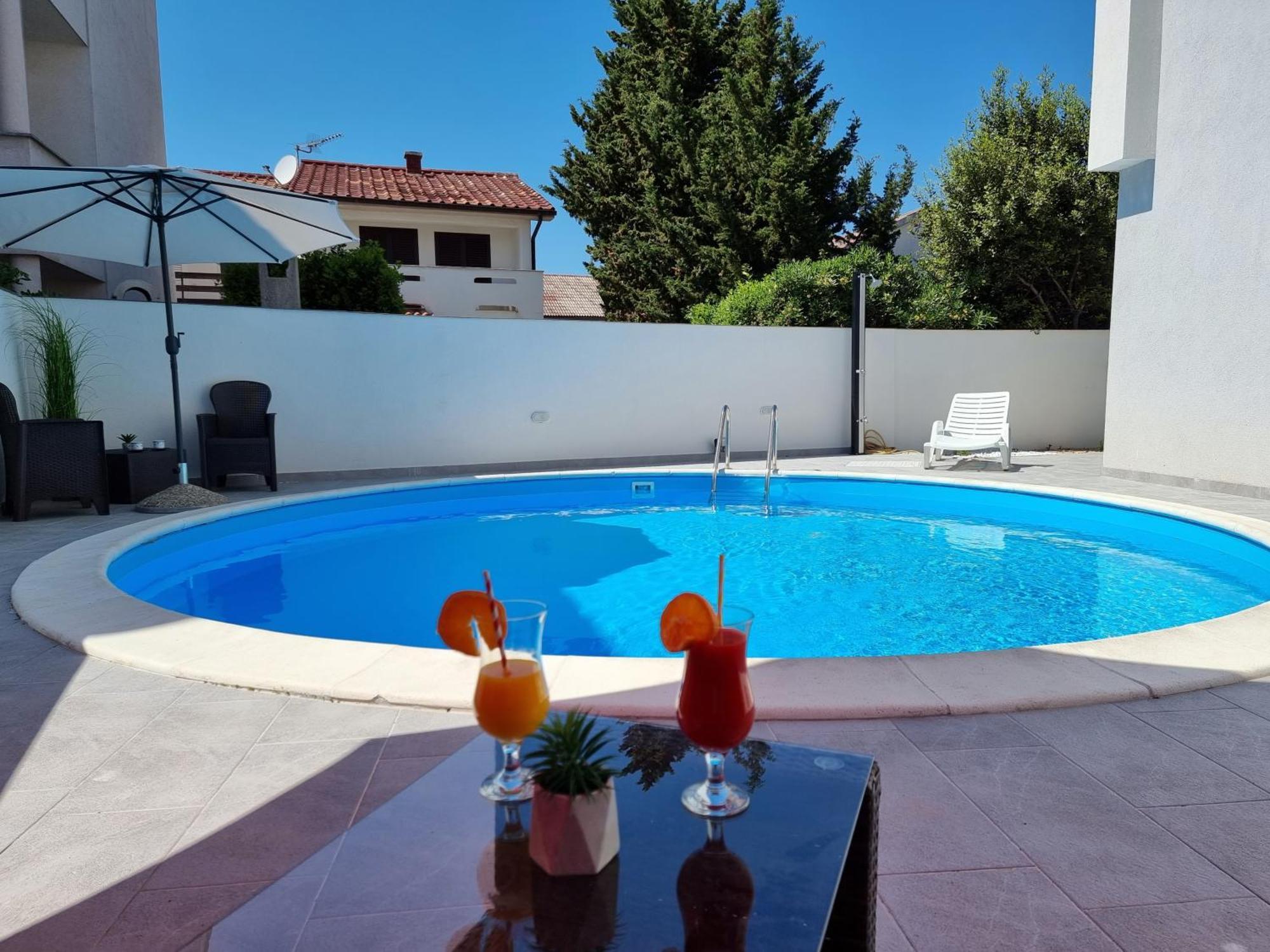Summer Holiday Apartments Novalja Bagian luar foto